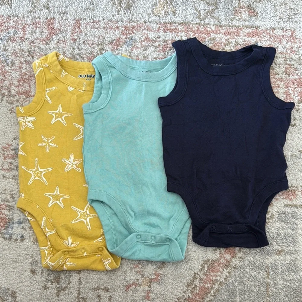 Old Navy Navy/Teal/Yellow Starfish Print 3-Pack Sleeveless Bodysuit | 6-12M